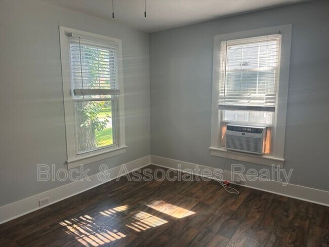 918 Franklin St SW Unit 2