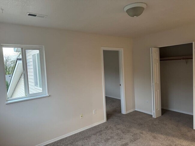 Photo - Stunning 2 Bed, 2.5 Bath Townhouse — Fully Renovated!