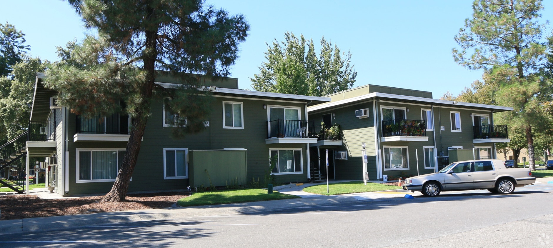 Photo - Tracy Gardens Apartments