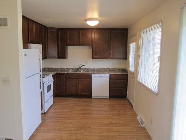 Photo - 3 Bedroom 2 and 1/2 Bath Townhome
