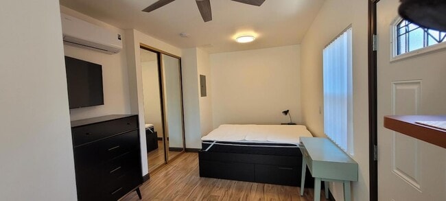 Photo - 1445 Revere Ave Unit 2