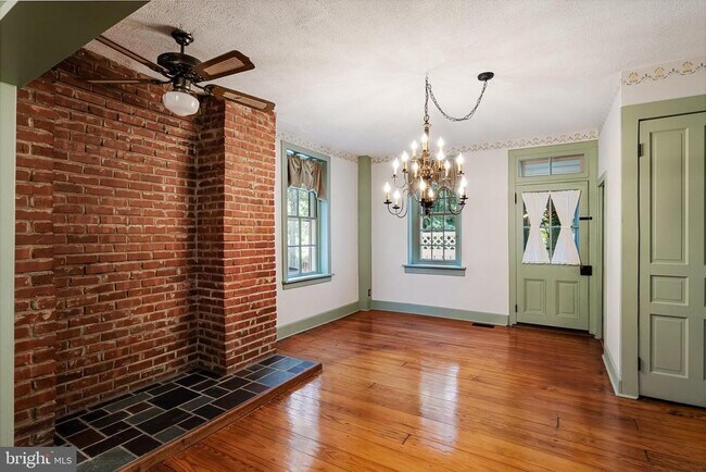 Photo - 100 Birmingham Rd