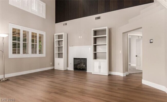 Photo - 264 Pointe Ranier Ave