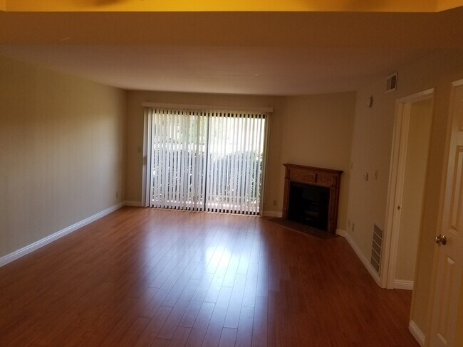 Photo - 430 South Niagara Street