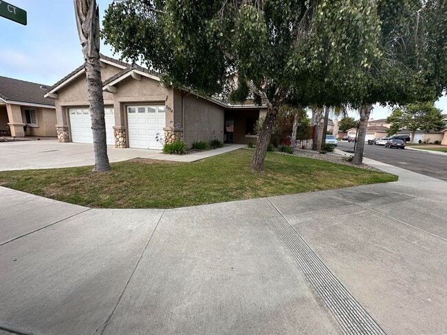 Building Photo - 2034 Mariah Dr