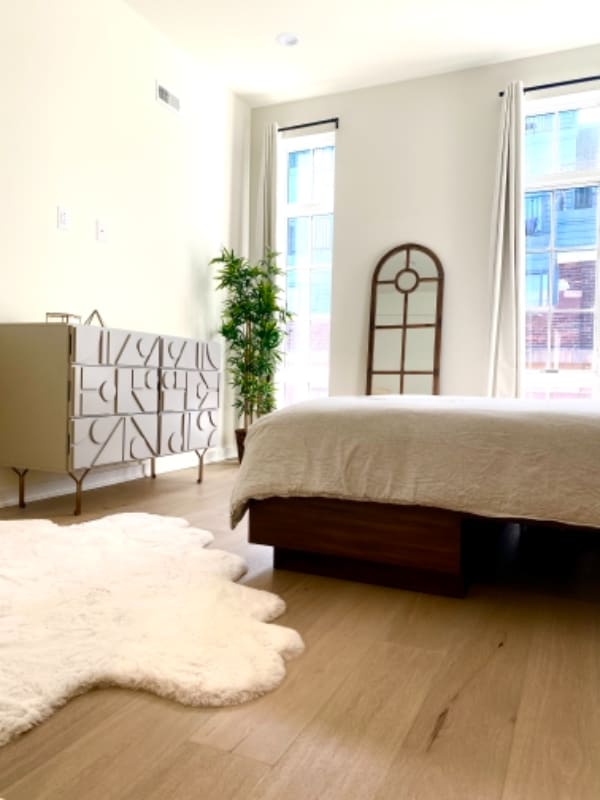 Photo - 2013 Abigail St