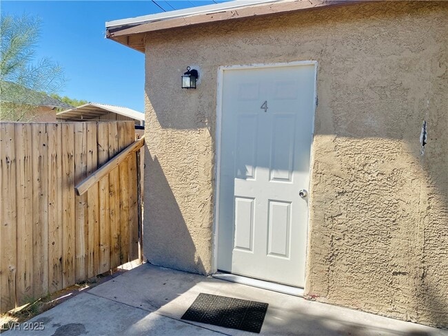 Building Photo - 1871 Shadow Mountain Pl Unit 4 Rental