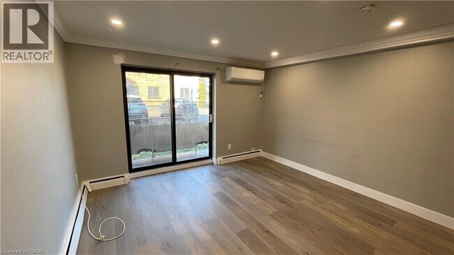 Photo - 700 Lawrence Rd Unité 102