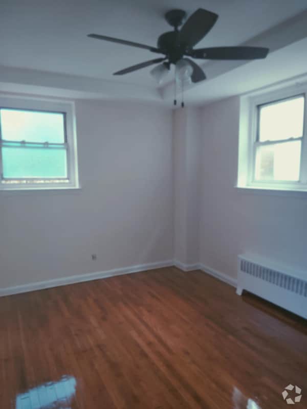 Building Photo - 5301 Glenwood Rd Rental