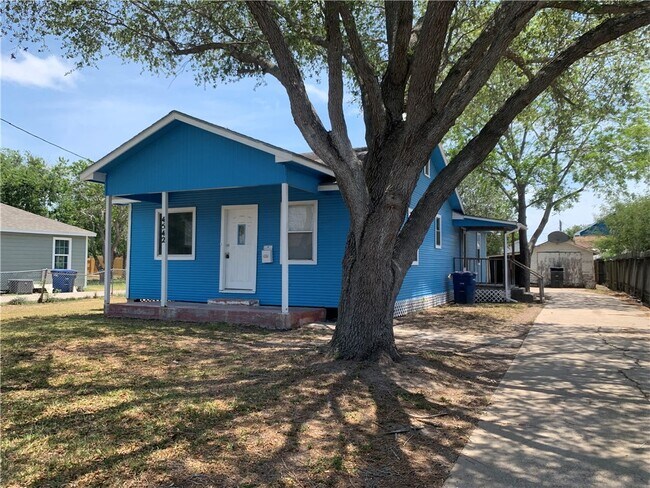 Photo - 4542 Helen St