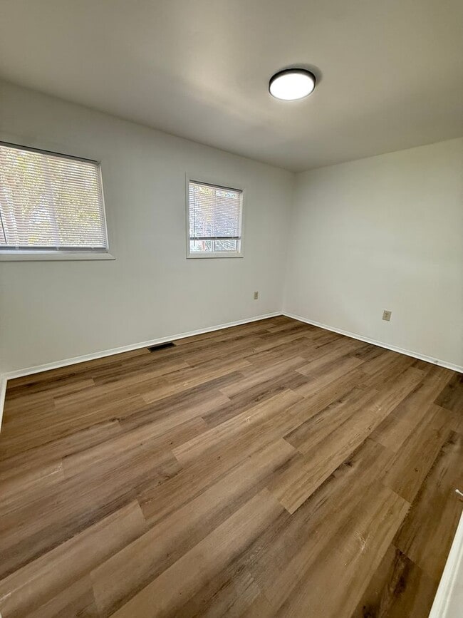 Photo - MAI319#-LS BK Unit MAI319#10-LS