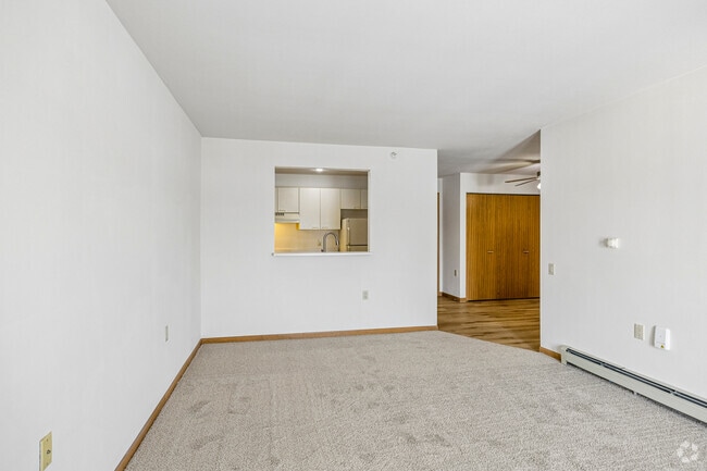 2BR, 1BA - 898SF - Living Room