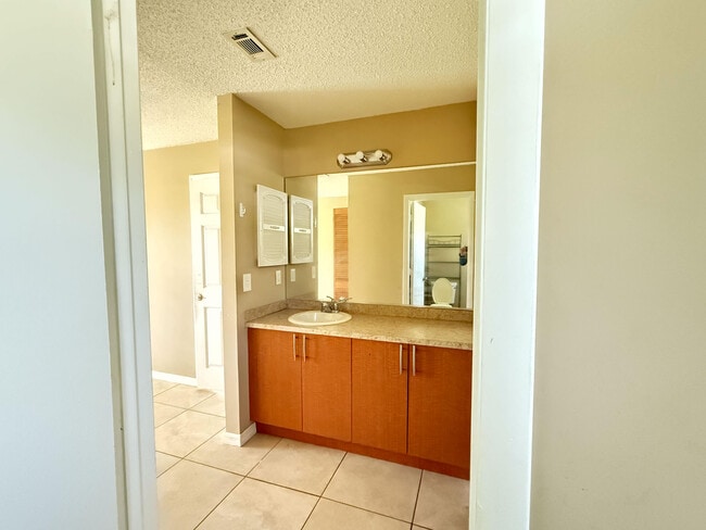 Photo - 1997 SE Burgundy Ln