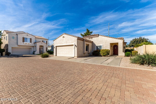 Building Photo - 16946 N 49th Way