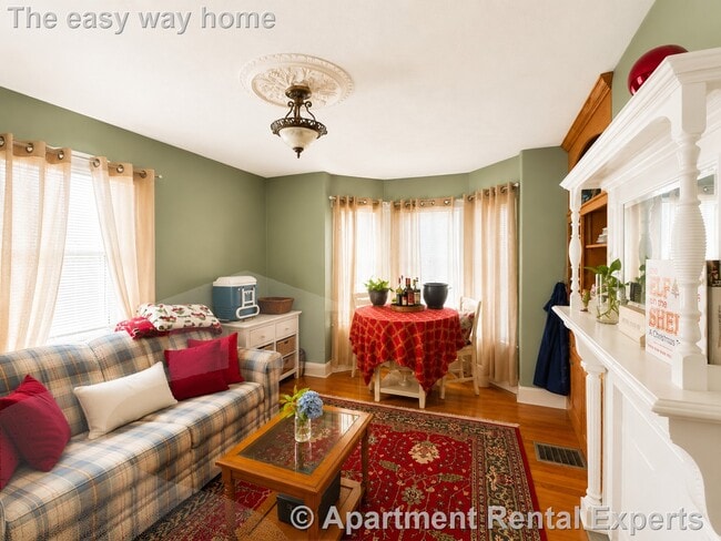 Photo - 30 Hume Ave Unit #1