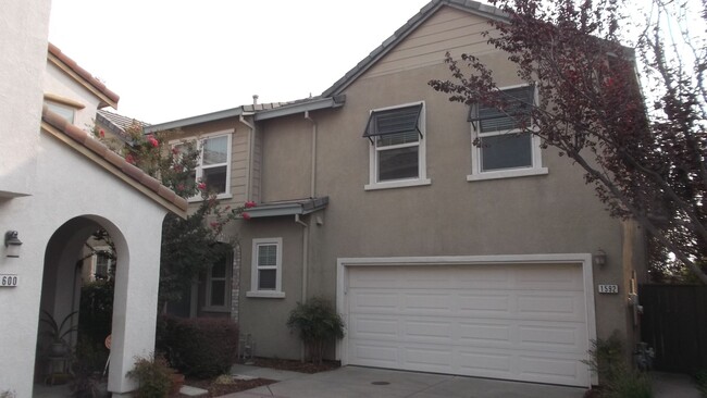 Woodcreek Oaks Location. Nice home, modern... - Woodcreek Oaks Location. Nice home, modern...