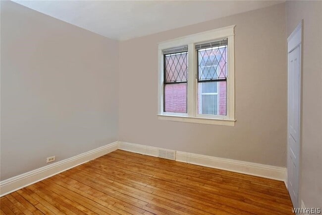 Photo - 475 Prospect Ave