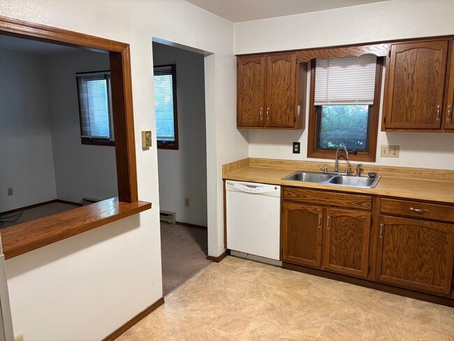 Photo - 4722 Trevor Cir Unit 2