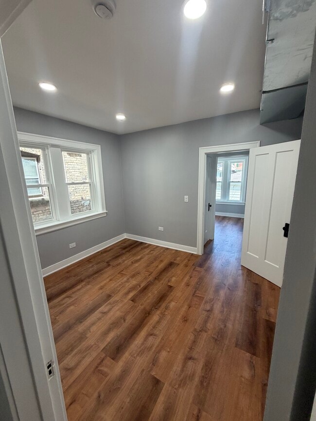 Photo - 5226 W Crystal St Unit 2
