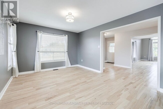 Photo - 132 Brown Wood Dr