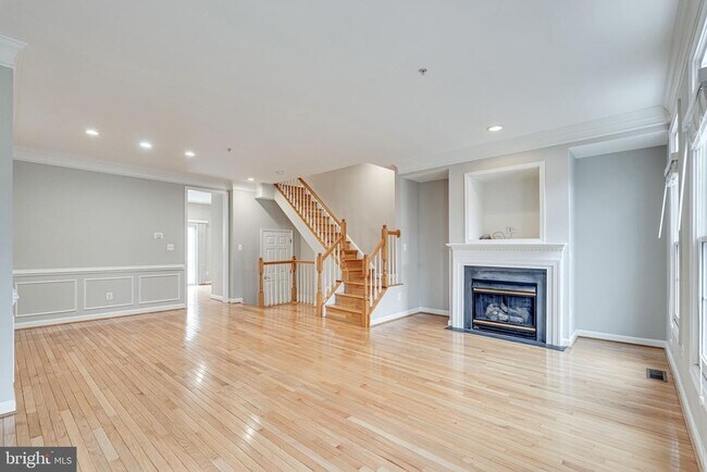 Photo - 8872 Ashgrove House Ln