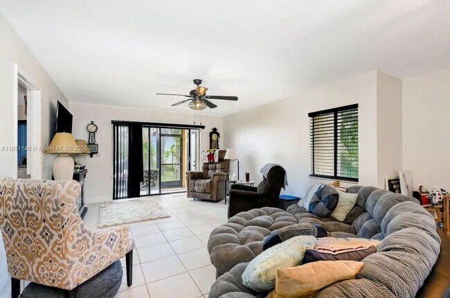 Photo - 100 Canebreakers Dr Unit 112