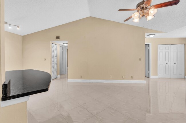Photo - 3370 Pinewalk Dr N Unit 1222