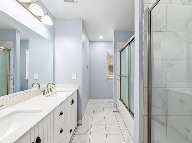 Photo - 10207 Revelstoke Dr