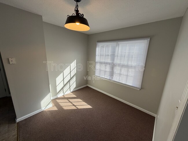 Photo - 2247 Sherwood Ave