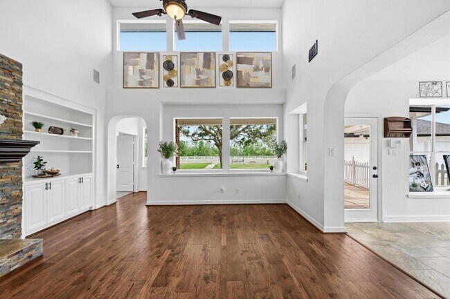 Photo - 7211 Savannah Glen Ln