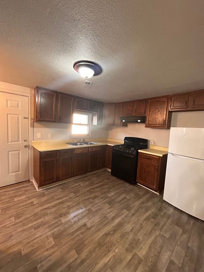 Photo - 815 Harmar St