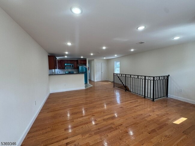 Photo - 132 Steuben St