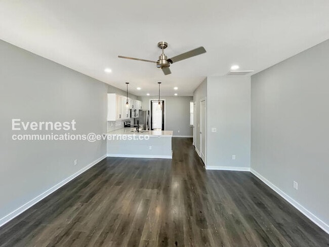 Photo - 601 Mason Ward Pl