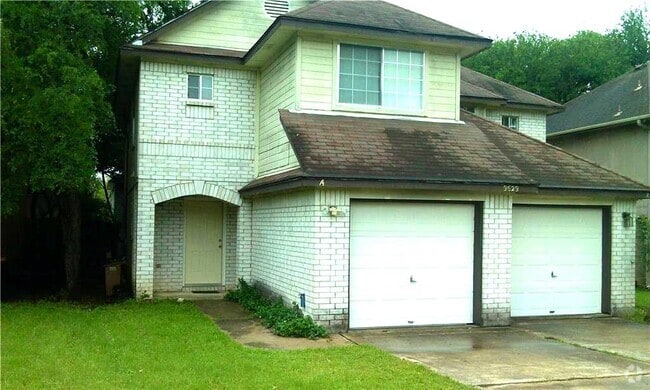 Building Photo - 9629 Sugar Hill Dr Rental