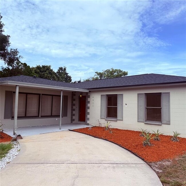 Building Photo - 6411 Santa Monica Dr