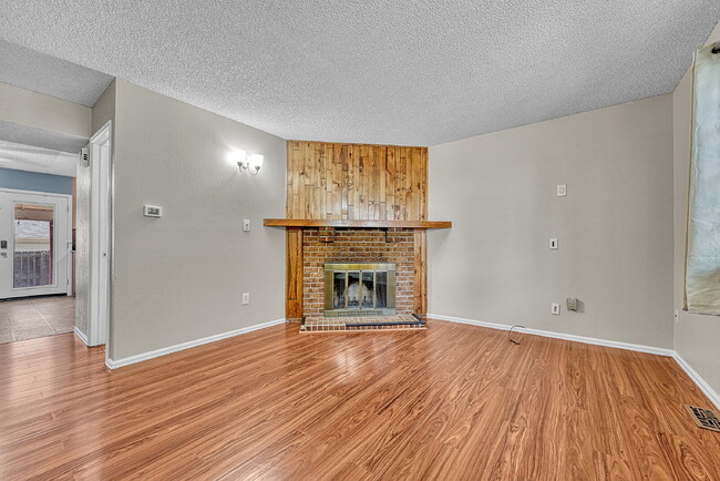 Photo - $2,150.00, 2-bed, 2.5-bath townhouse in th... Unit D