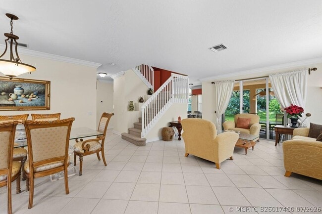 8492 Breezy Oak Way