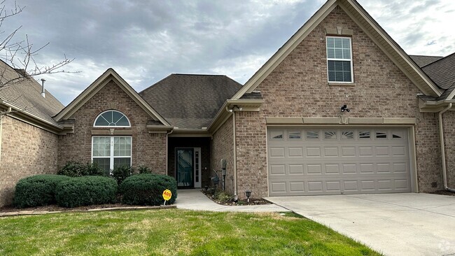 Building Photo - COMING IN June - Large Townhouse in Stonew...