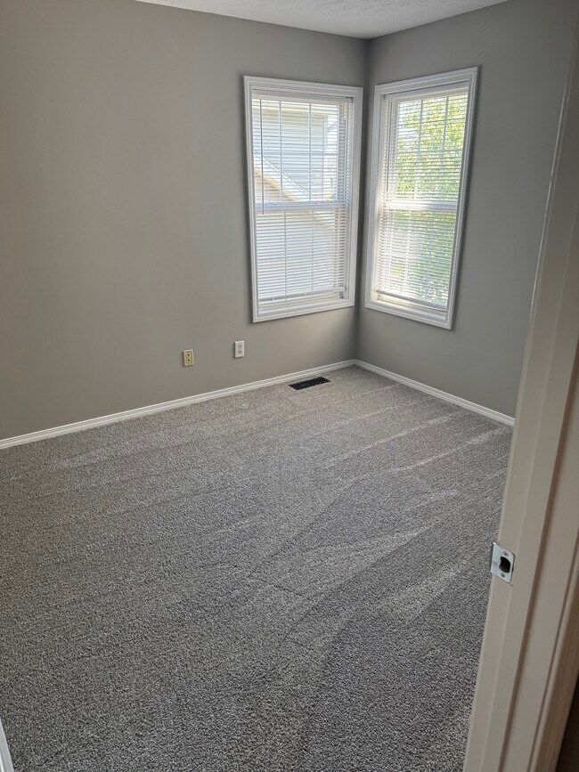 Photo - 1208 Riviera Dr