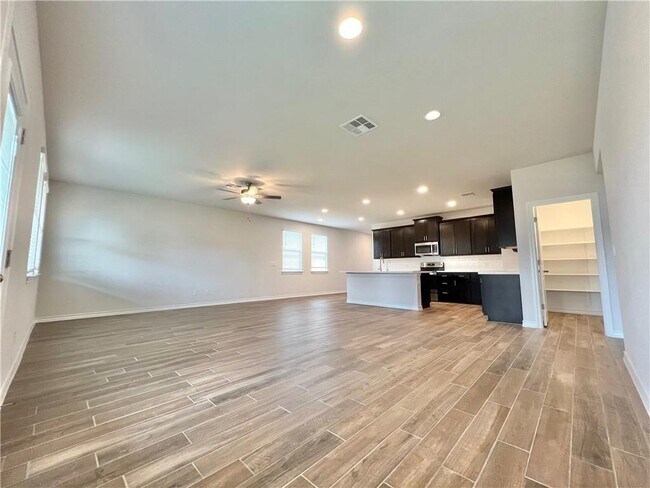 Photo - 168 Andesite Trl