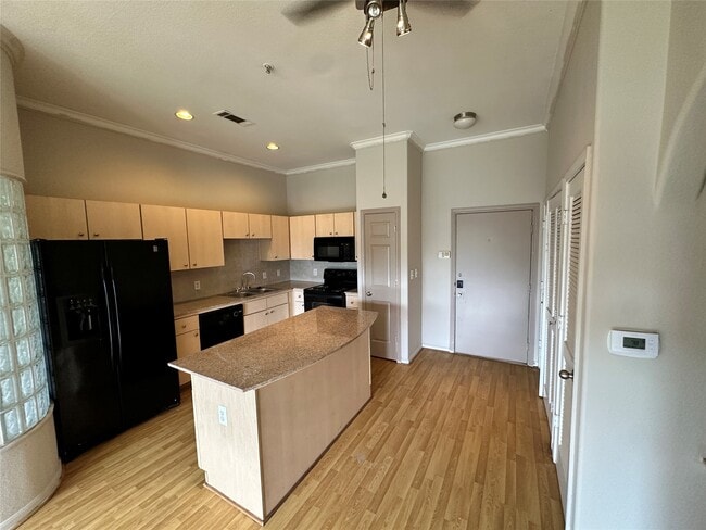 Photo - 1441 East St Unit 315