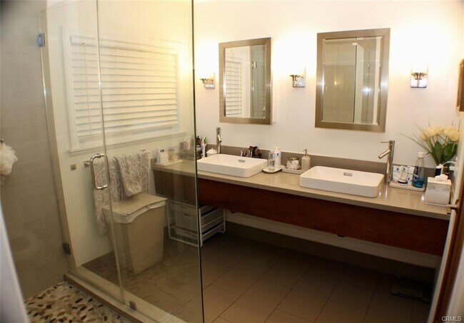 Building Photo - 4820 Abbeyville Ave