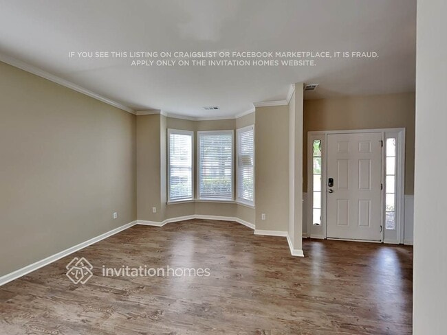 Photo - 4546 Gapstow Bridge Ln