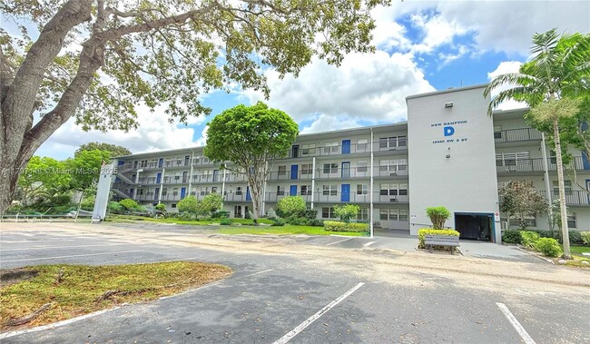 Photo - 13450 SW 3rd St Unidad 308D Rental