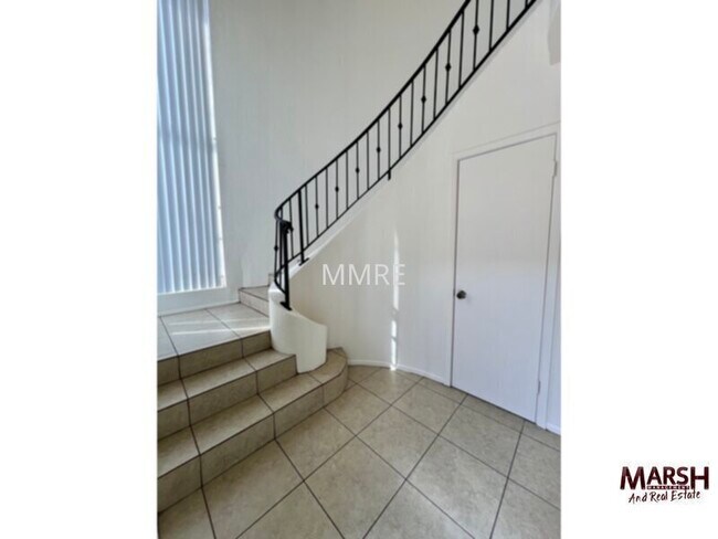 Photo - Nice 2 bedroom townhome with all appliances &amp; community pool in Mesa!