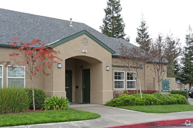 Entrance - Cottonwood Creek