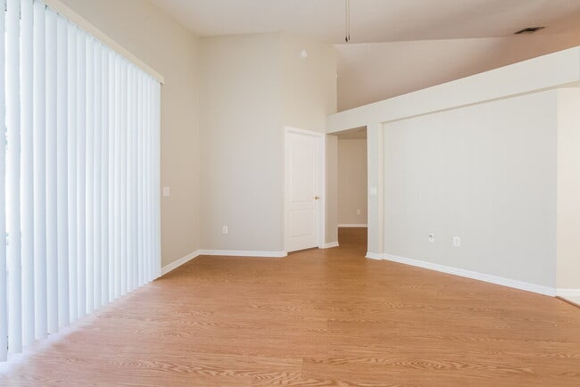 Photo - 9306 Hidden Water Cir