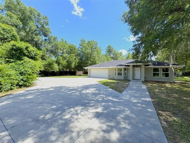 Photo - 3220 E Marcia St