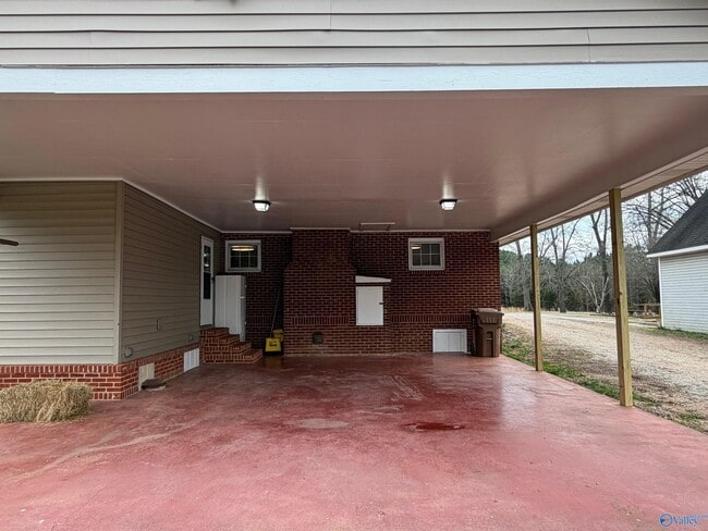 Photo - 16519 Market St