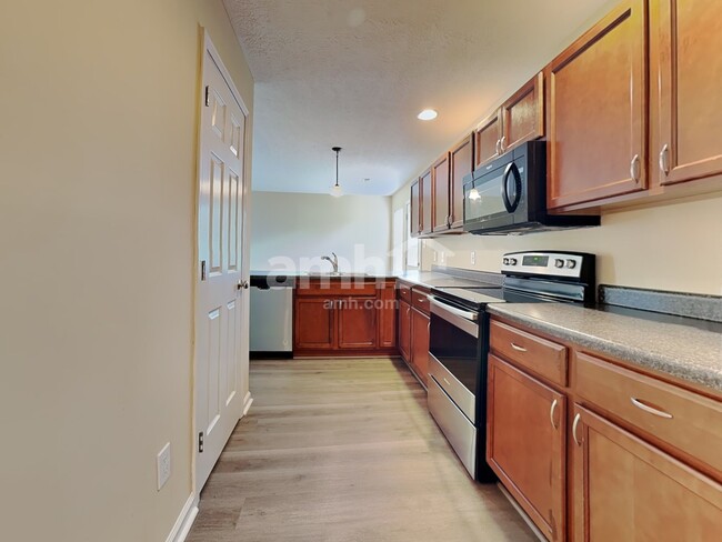 Photo - 1220 Swan Pond Ln